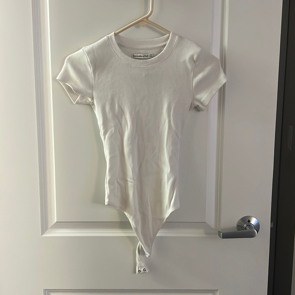 White Cotton Ribbed Short Sleeve Bodysuit NWOT